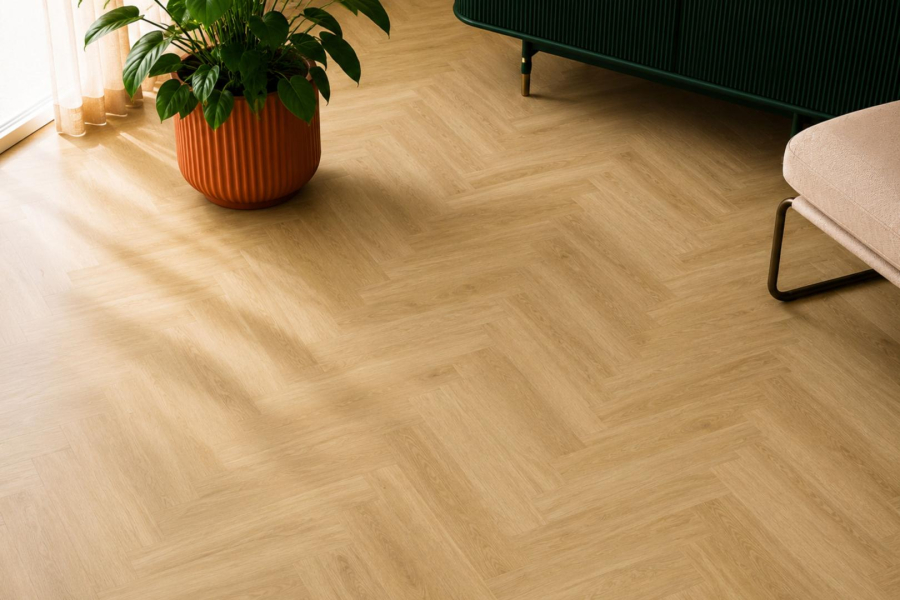 Amaron HB Dryback LVT põrand tamm Menor